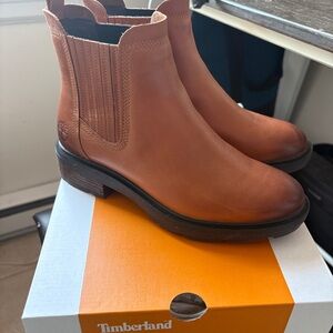 Timberland Tan Leather Chelsea Boots
